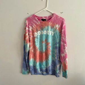 Graphic colorful sweatshirt